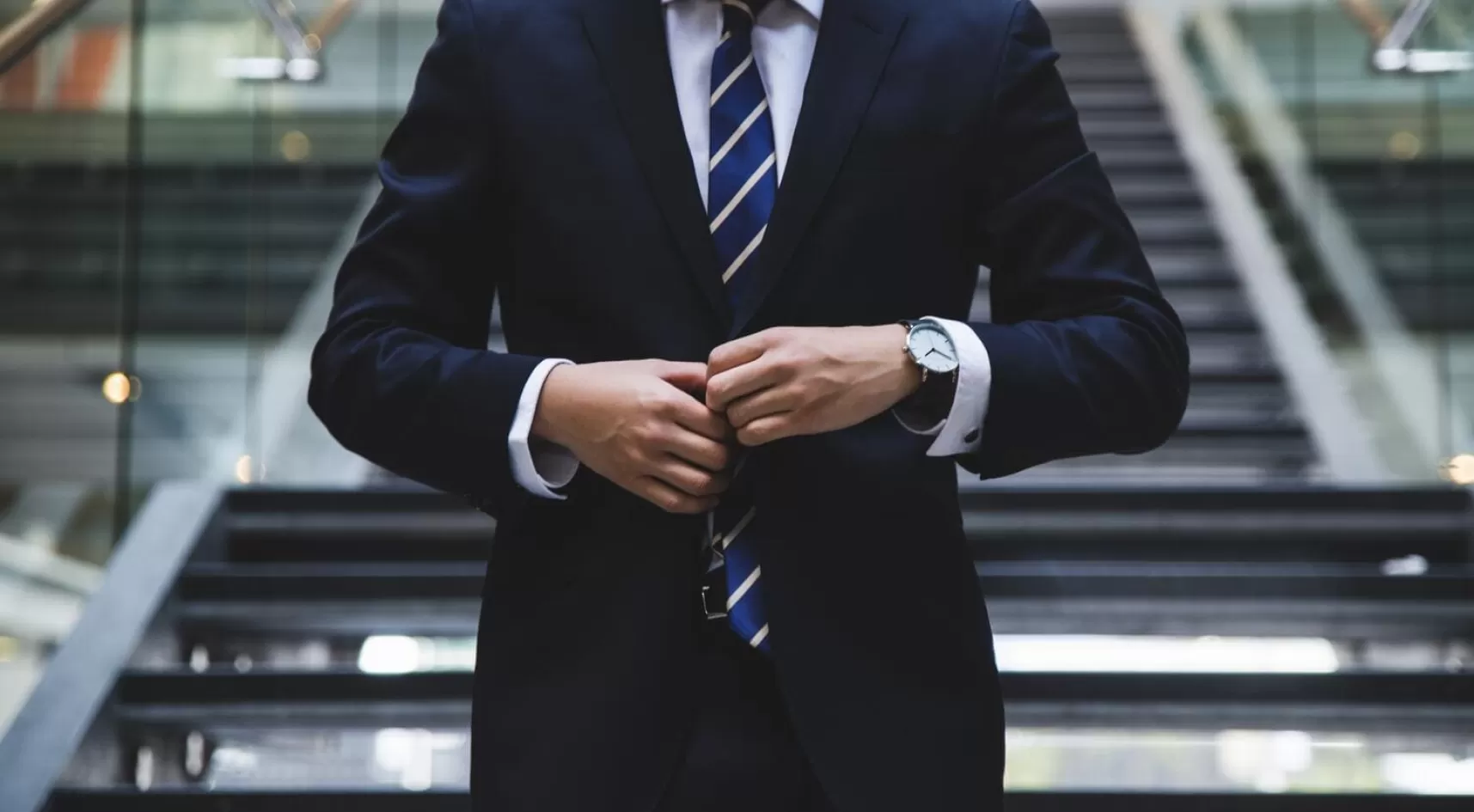 PRIAMS Business man